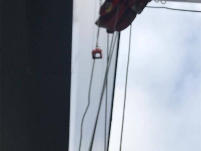 Levage et manutention précise de totems