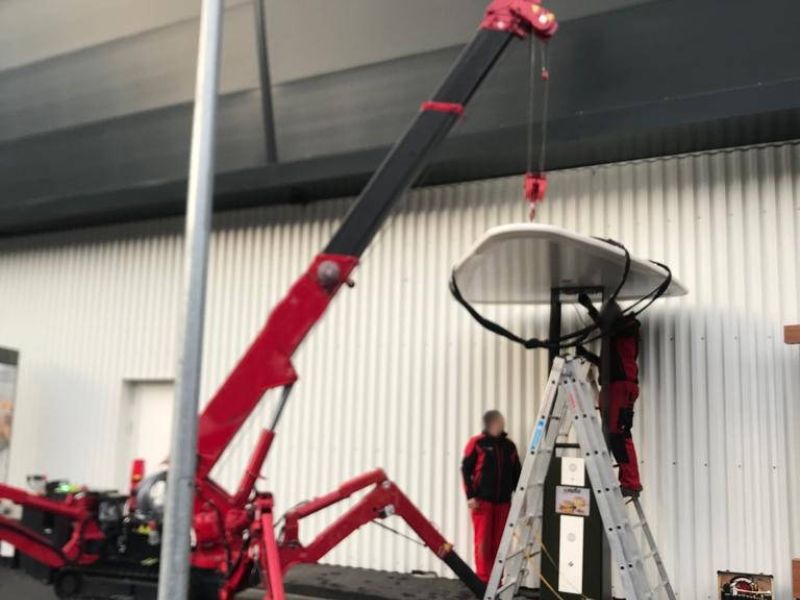 Levage et manutention précise de totems